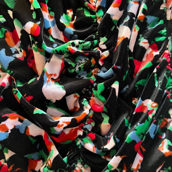 Open Edit Floral Ruched Top - Picture 2 of 5